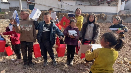 情暖童心 筑梦未来 --德斯威爱心捐赠大凉山