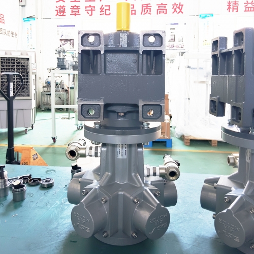 活塞式与叶片式气动马达扭矩与耗气量深度对比